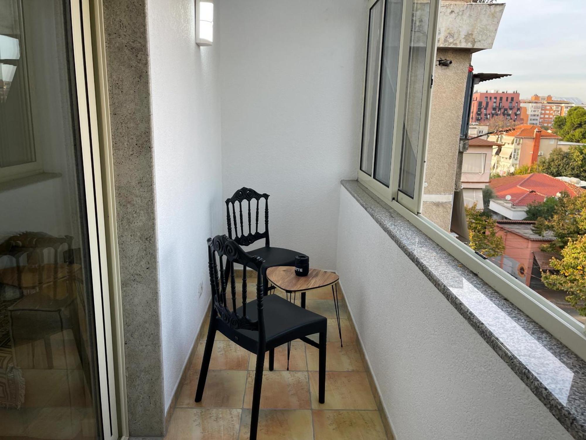 Apartamento Wanderlust Bazaar Tirana Exterior foto